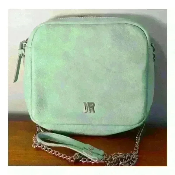 🍁4/$15🍁 VR mini shoulder bag - Picture 2 of 3